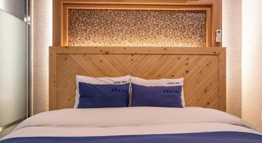 Sky Hotel Чангуон Екстериор снимка