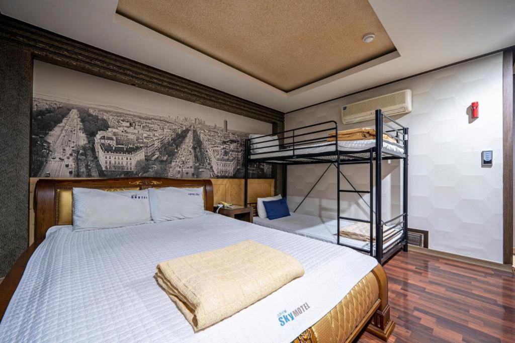 Sky Hotel Чангуон Екстериор снимка