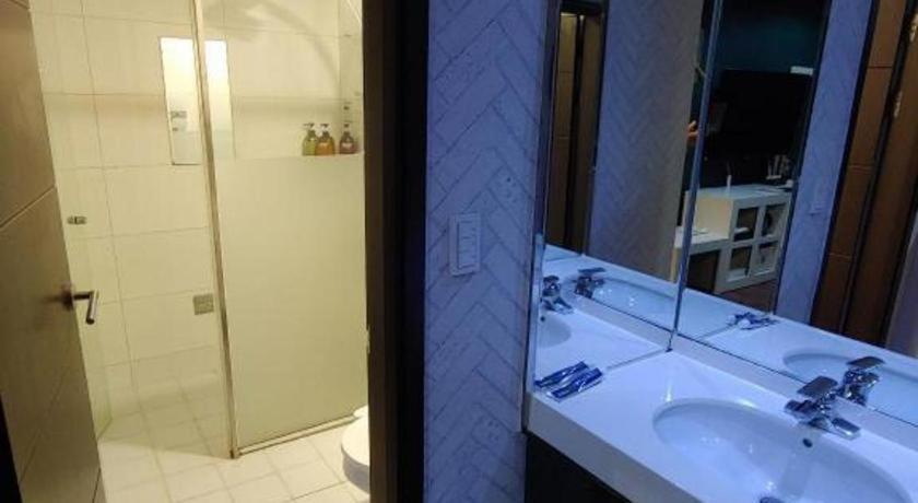 Sky Hotel Чангуон Екстериор снимка