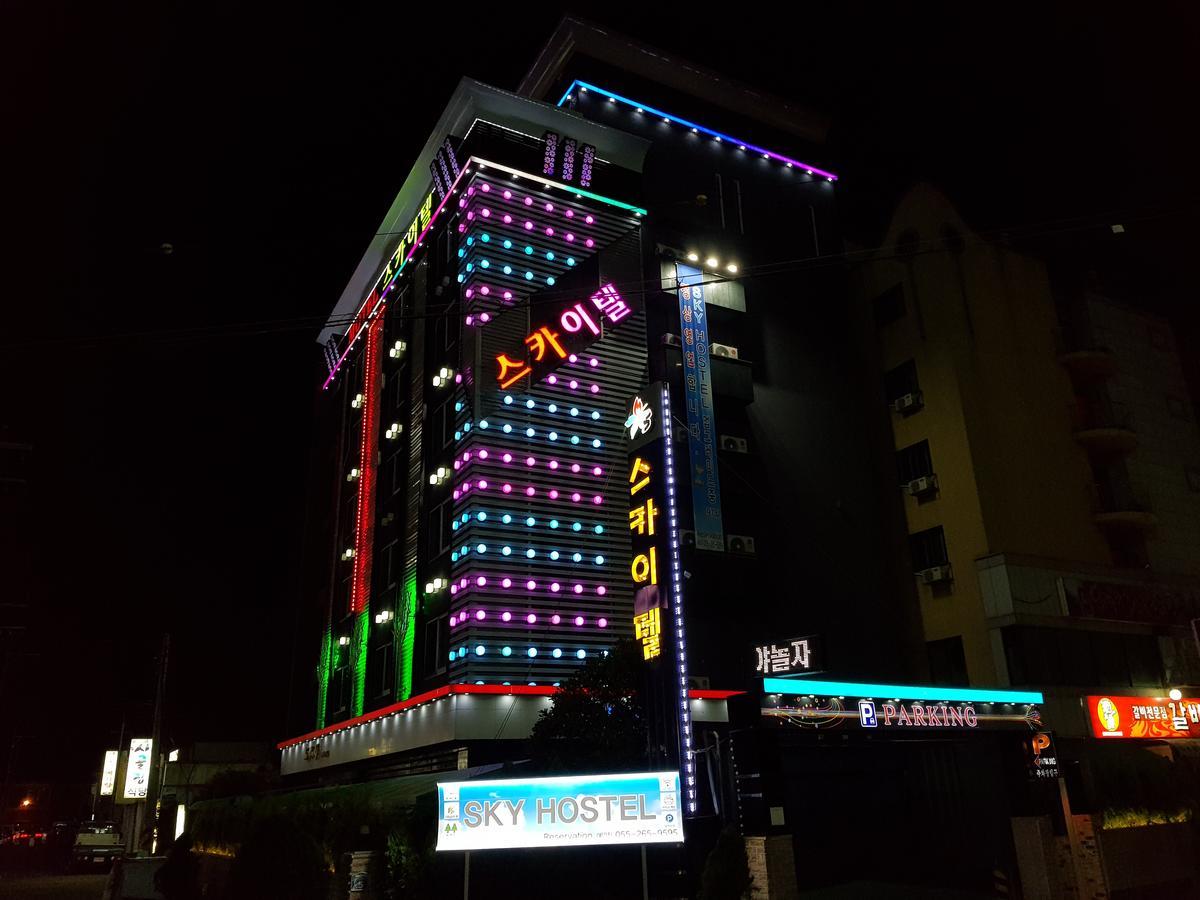 Sky Hotel Чангуон Екстериор снимка